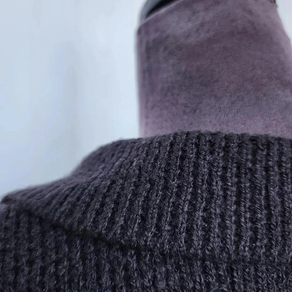 Sugar Rain Black Button Front Long  Cardigan Sweater Soft Acrylic Sz L - Picture 6 of 11